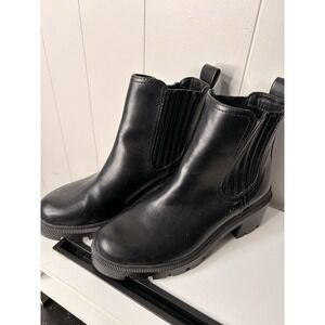 Back Boots Women 8 W trendy he boots have a wide calf width